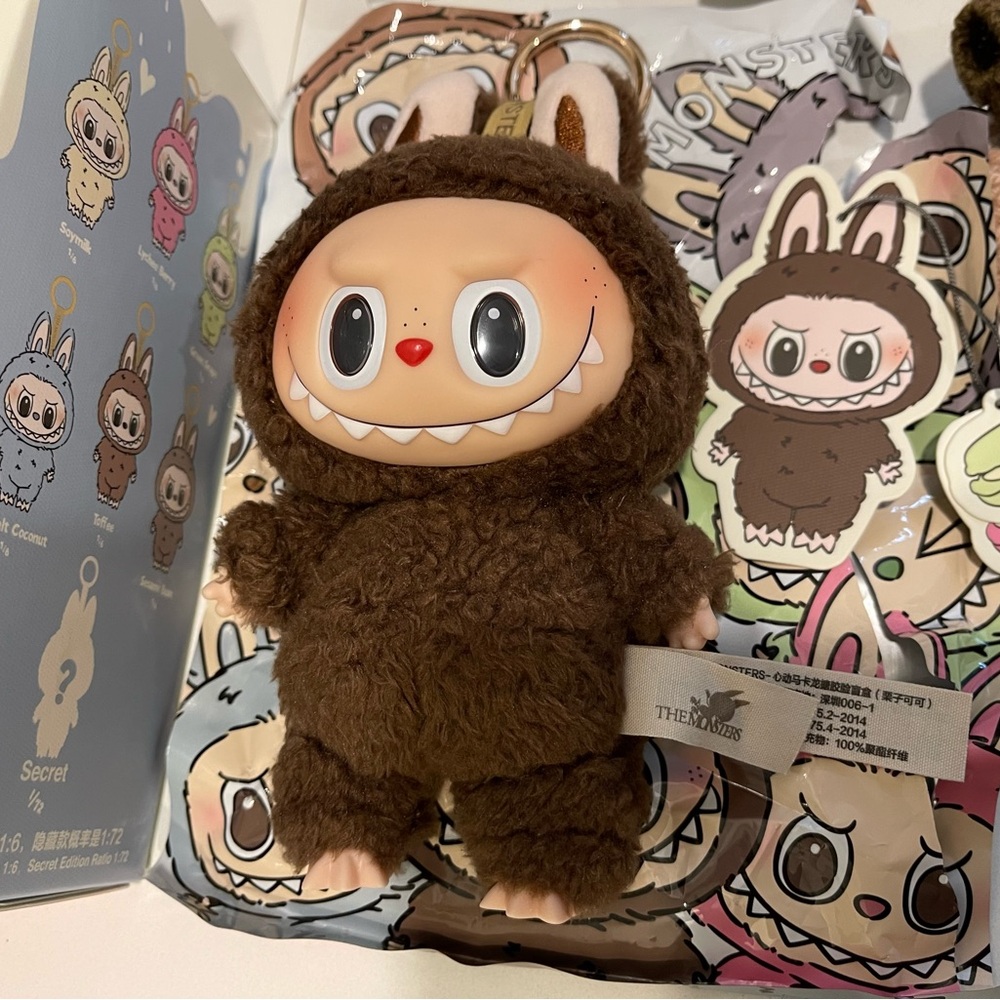 The Monsters Exciting Macaron Series Labubu Secret Chestnut Cocoa - Picture 4 of 11